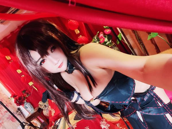    Potato-Godzilla-尤妙依-冷艳COS角色扮演，大胆红黑禁忌制服，曼妙曲线尽显诱惑魅力，极致野性，视觉享受第31张图片