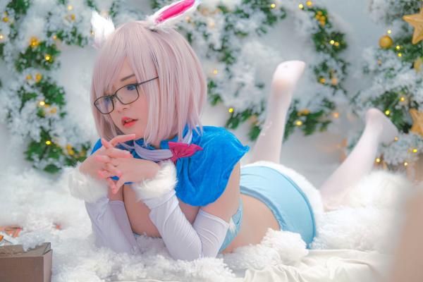    Potato-Godzilla-Mashu-FOU-XMas圣诞Cosplay私房照：粉发眼镜娘雪景福利写真第17张图片