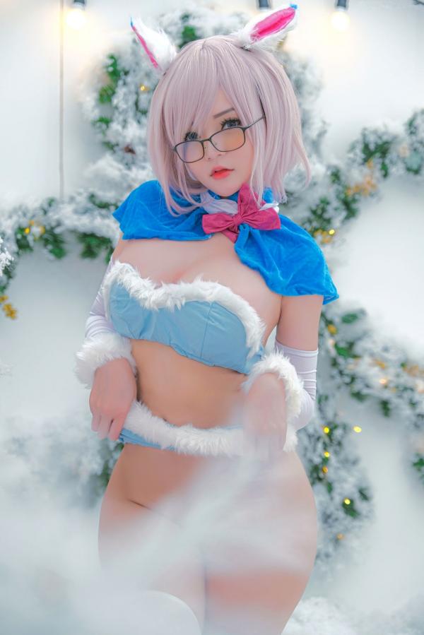    Potato-Godzilla-Mashu-FOU-XMas圣诞Cosplay私房照：粉发眼镜娘雪景福利写真第23张图片