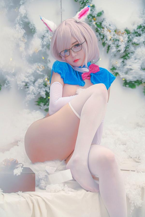   Potato-Godzilla-Mashu-FOU-XMas圣诞Cosplay私房照：粉发眼镜娘雪景福利写真第31张图片