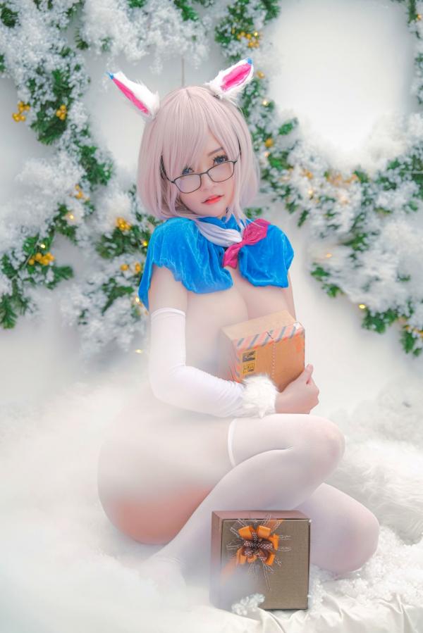    Potato-Godzilla-Mashu-FOU-XMas圣诞Cosplay私房照：粉发眼镜娘雪景福利写真第34张图片