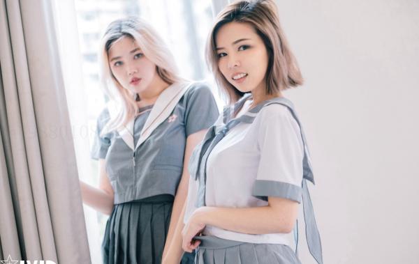    JVID-夏语芯与韩夏恩-色色的女高中生-清纯校服诱惑-卧室私房闺蜜写真第7张图片