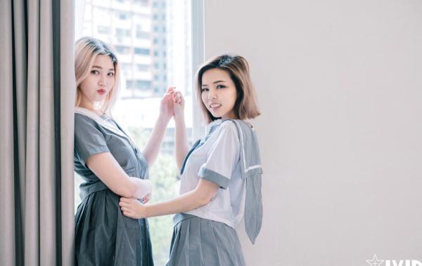    JVID-夏语芯与韩夏恩-色色的女高中生-清纯校服诱惑-卧室私房闺蜜写真第9张图片