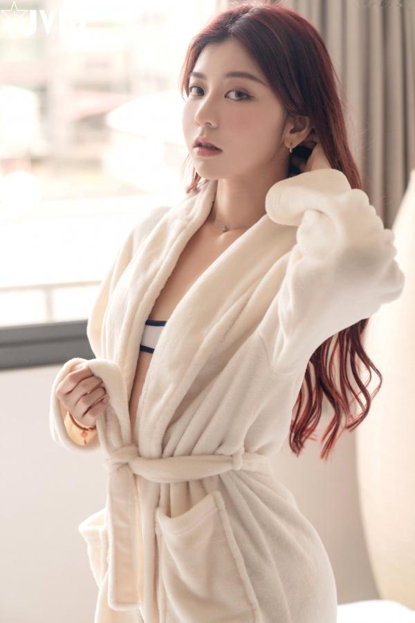    JVID-卡洛琳Caroline-帶學妹來一日溫泉之旅，极致私房大尺度写真，完美曲线展现诱惑美臀，绝美五官令人心动第3张图片