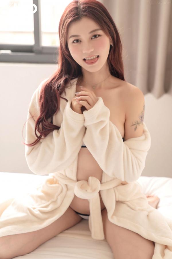    JVID-卡洛琳Caroline-帶學妹來一日溫泉之旅，极致私房大尺度写真，完美曲线展现诱惑美臀，绝美五官令人心动第11张图片