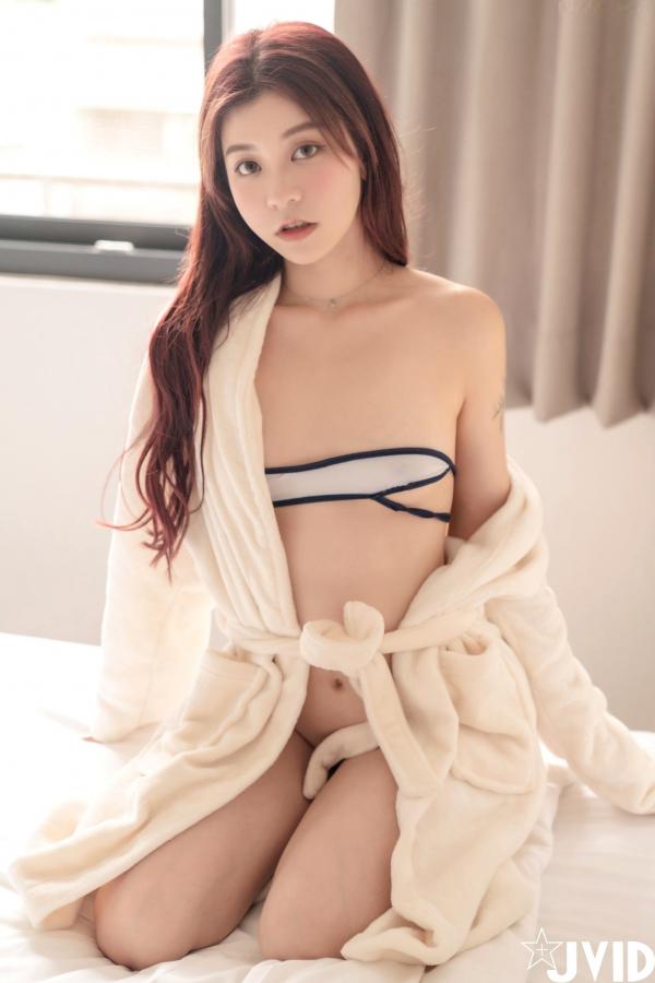   JVID-卡洛琳Caroline-帶學妹來一日溫泉之旅，极致私房大尺度写真，完美曲线展现诱惑美臀，绝美五官令人心动第12张图片
