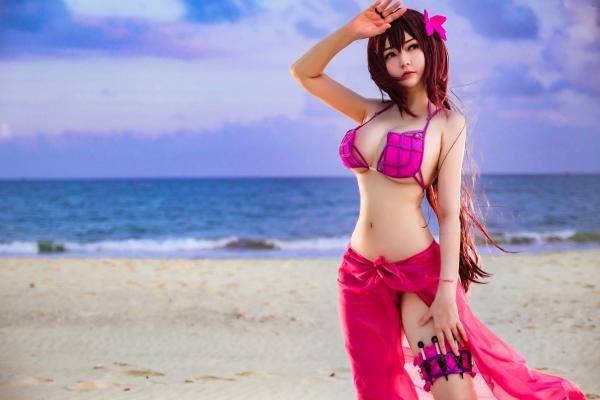    Potato-Godzilla 斯卡哈泳装COSPLAY：海滩比基尼写真，尽显冷艳气质与傲人曲线第8张图片