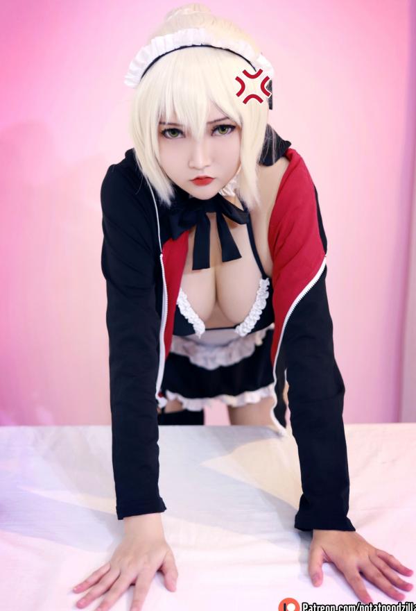    Potato-Godzilla-Saber性感女仆装Cosplay，私房诱惑系列，极致还原与美感并存第5张图片
