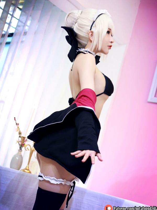    Potato-Godzilla-Saber性感女仆装Cosplay，私房诱惑系列，极致还原与美感并存第6张图片