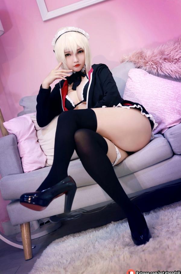    Potato-Godzilla-Saber性感女仆装Cosplay，私房诱惑系列，极致还原与美感并存第12张图片