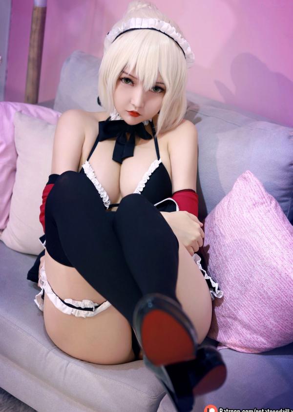    Potato-Godzilla-Saber性感女仆装Cosplay，私房诱惑系列，极致还原与美感并存第21张图片