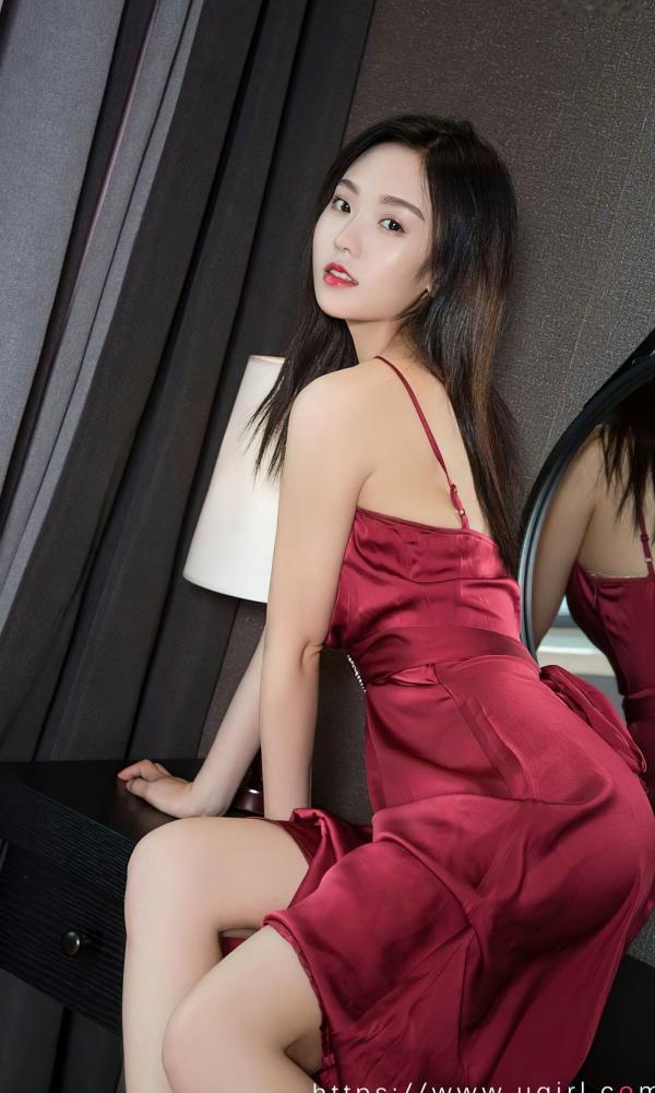    UGirlsApp尤果圈爱尤物-2839-倩倩-《平淡也温暖》-气质御女暗红色绸缎长裙私房美拍 (2024.05.01)第34张图片