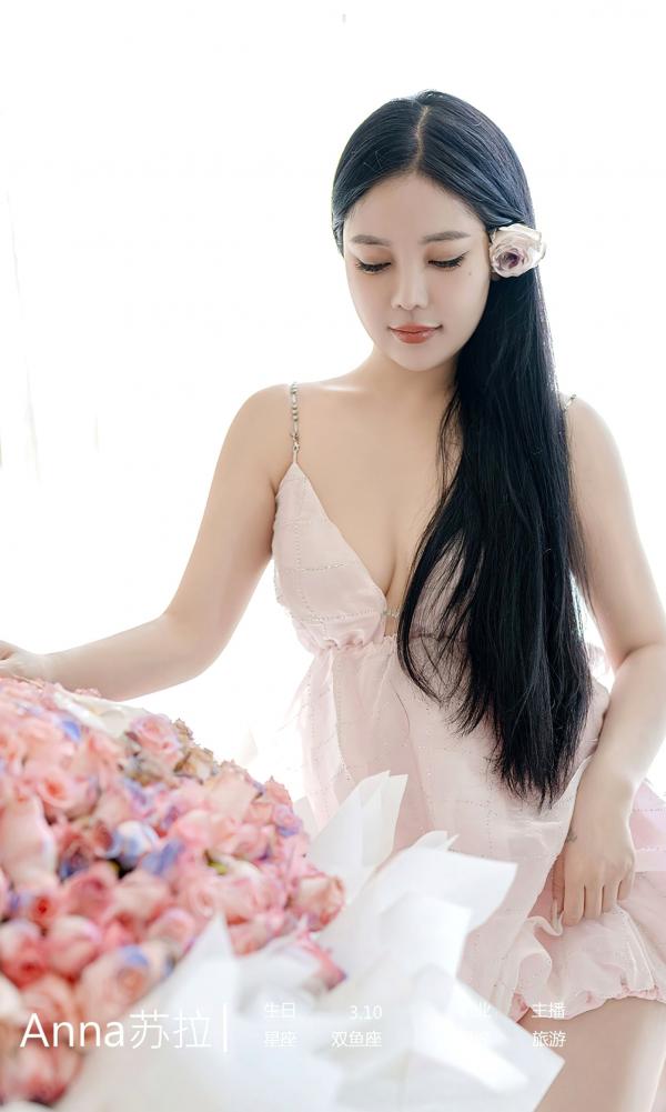    UGirls尤果圈nana苏拉《只想爱你》：粉色绸缎睡裙私房写真，唯美光影下的浪漫温婉之感第4张图片