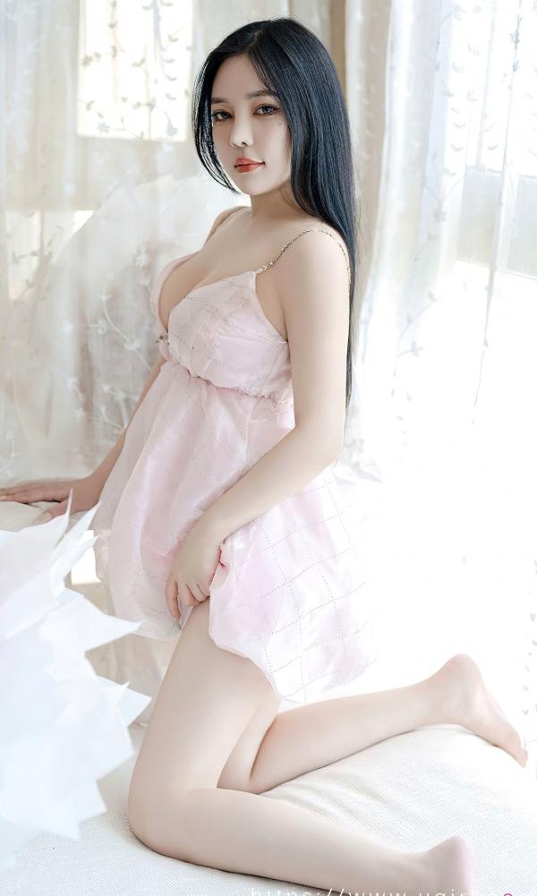    UGirls尤果圈nana苏拉《只想爱你》：粉色绸缎睡裙私房写真，唯美光影下的浪漫温婉之感第8张图片