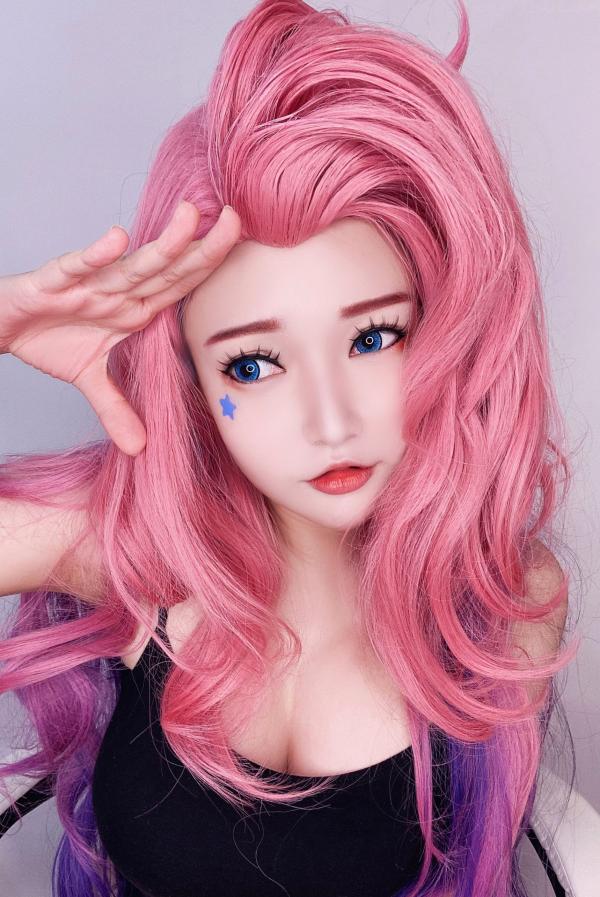    Potato-Godzilla 萨勒芬妮 Cosplay：英雄联盟人气角色还原，黑丝内衣诱惑，展现波涛胸涌的迷人曲线，二次元甜美写实大片第1张图片