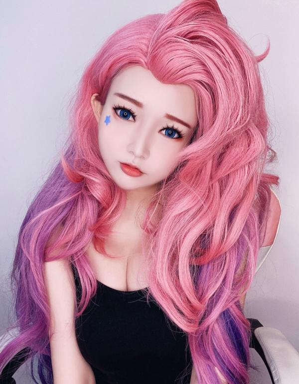    Potato-Godzilla 萨勒芬妮 Cosplay：英雄联盟人气角色还原，黑丝内衣诱惑，展现波涛胸涌的迷人曲线，二次元甜美写实大片第2张图片