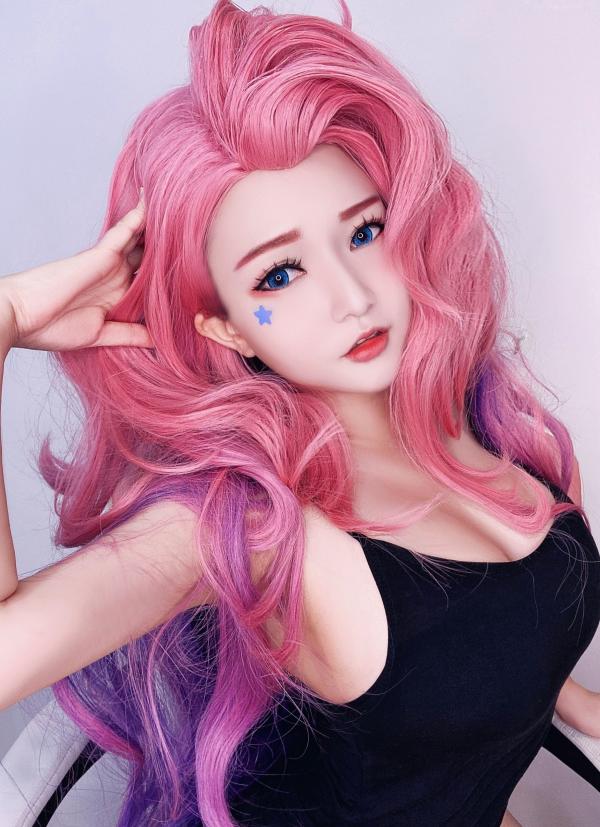    Potato-Godzilla 萨勒芬妮 Cosplay：英雄联盟人气角色还原，黑丝内衣诱惑，展现波涛胸涌的迷人曲线，二次元甜美写实大片第6张图片
