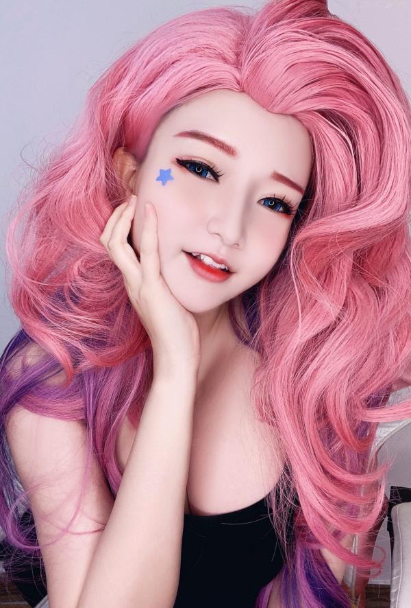    Potato-Godzilla 萨勒芬妮 Cosplay：英雄联盟人气角色还原，黑丝内衣诱惑，展现波涛胸涌的迷人曲线，二次元甜美写实大片第9张图片