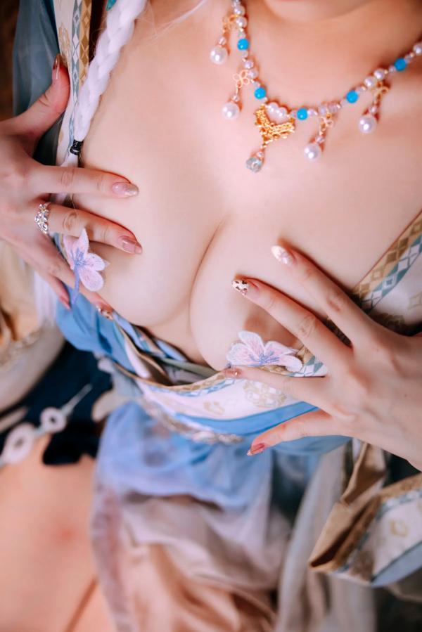    日奈娇合欢宗圣女私房写真，极致诱惑古风COS，大胆尺度大秀曼妙身姿第83张图片
