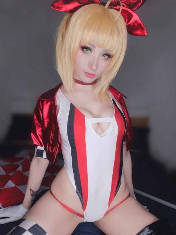    ShiroKitsune尼禄赛车女郎Cosplay私房照_Fate系列角色扮演性感魅力写真_极品诱惑与制服诱惑第4张图片