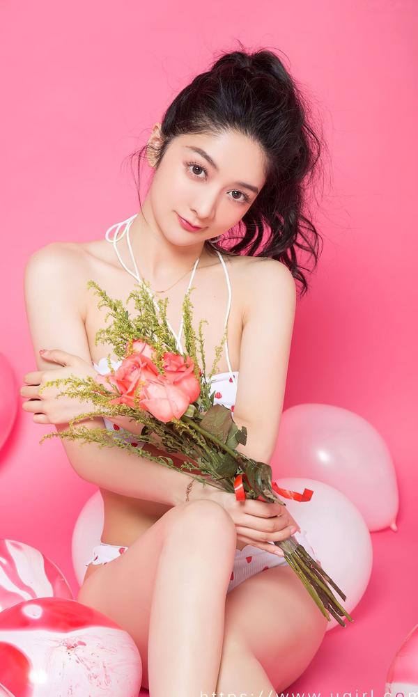    UGirlsApp尤果圈-2812-小热巴-《想看你》-清新粉色系甜美比基尼室内写真，少女感十足的充气椅梦幻诱惑第24张图片
