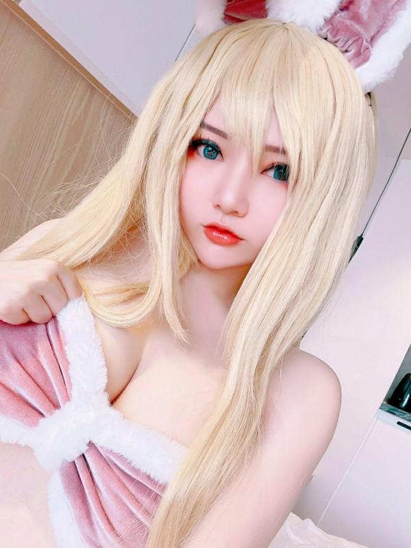    Potato-Godzilla兔女郎cosplay私房写真：金发碧眼，粉嫩绒毛装扮下的极致性感与诱惑第16张图片