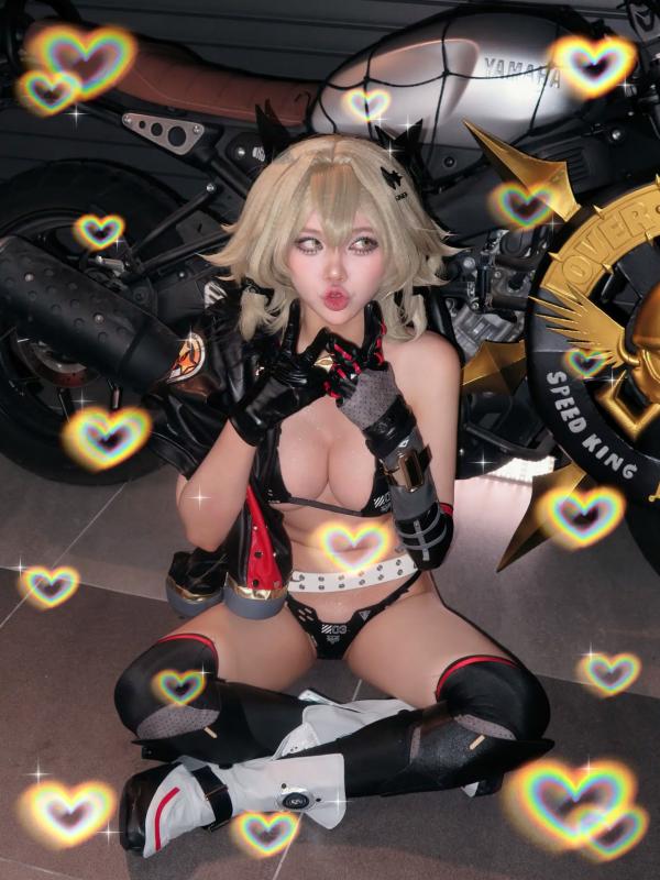    ZinieQ - Caesar King 赛博朋克机车风格COSplay大尺度写真 [42P]第37张图片