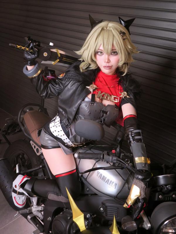    ZinieQ - Caesar King 赛博朋克机车风格COSplay大尺度写真 [42P]第42张图片