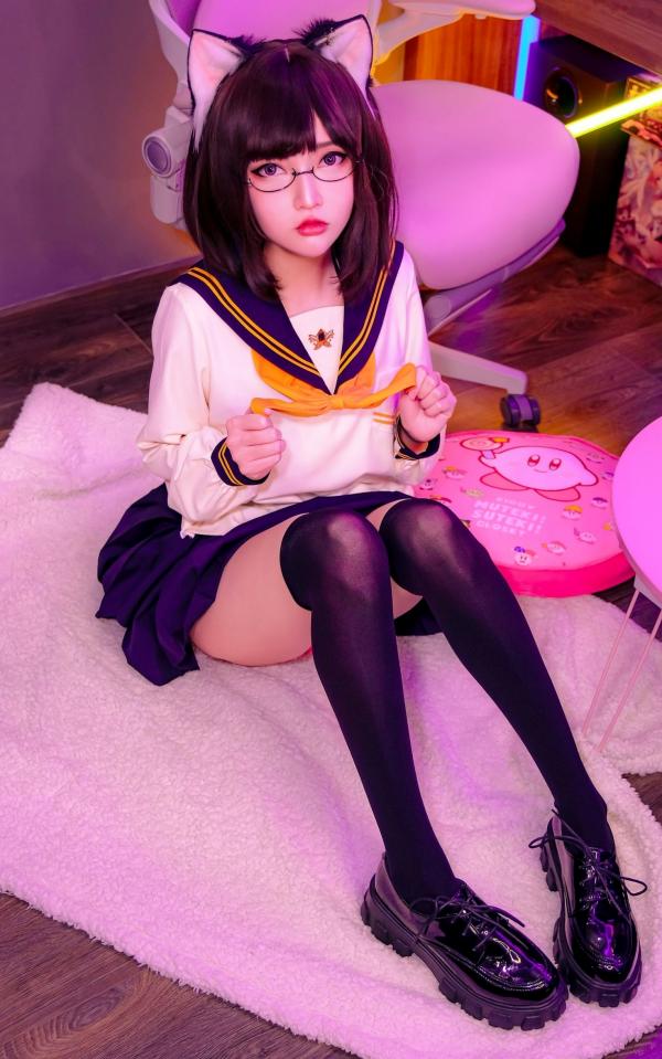    Potato-Godzilla Cosplay 软萌猫娘制服诱惑：电竞室内的比基尼惊喜写真第2张图片