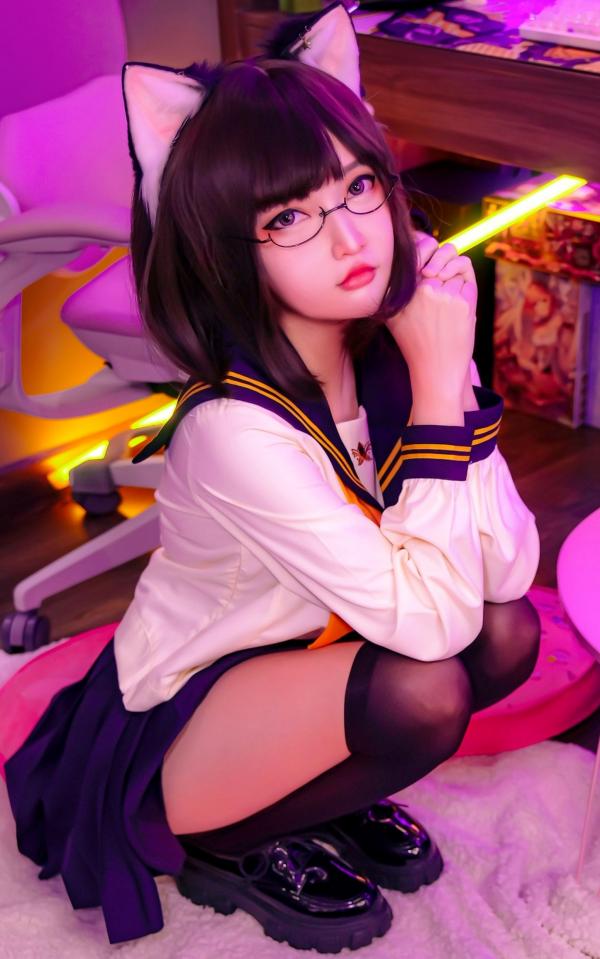    Potato-Godzilla Cosplay 软萌猫娘制服诱惑：电竞室内的比基尼惊喜写真第3张图片