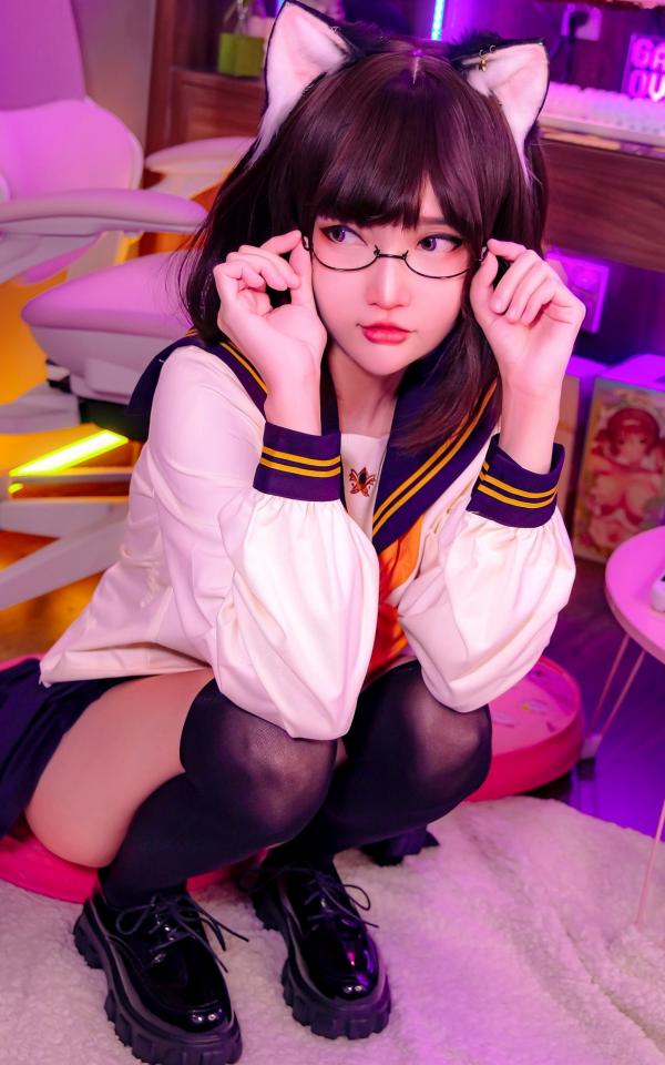    Potato-Godzilla Cosplay 软萌猫娘制服诱惑：电竞室内的比基尼惊喜写真第5张图片