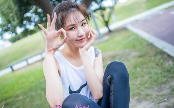   JVID-Catlin：高校初恋女生酒店私拍，纹身女神大尺度诱惑，运动后打篮球却被偷偷带去约会，极致私密互动！第15张图片