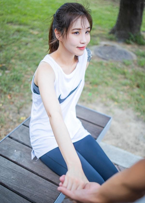    JVID-Catlin：高校初恋女生酒店私拍，纹身女神大尺度诱惑，运动后打篮球却被偷偷带去约会，极致私密互动！第16张图片