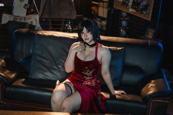    喵喵lock - 生化危机艾达王cosplay私房照：大尺度角色扮演，极致性感诱惑视觉盛宴 [117P]第1张图片
