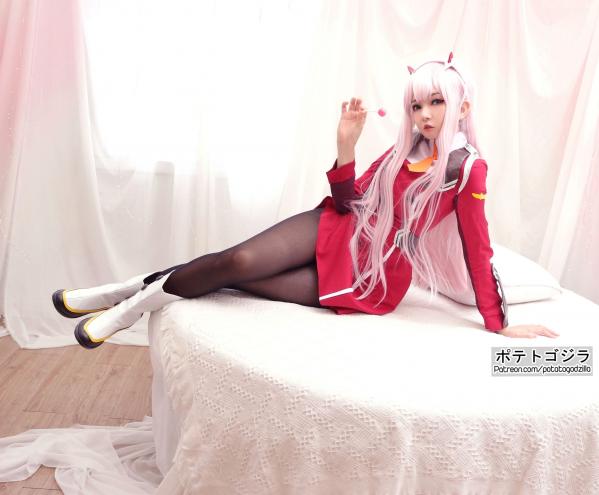    Potato-Godzilla-Zero-Two 动漫角色扮演COSPLAY写真，清纯制服美少女梦幻演绎第32张图片