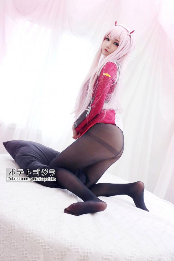    Potato-Godzilla-Zero-Two 动漫角色扮演COSPLAY写真，清纯制服美少女梦幻演绎第45张图片