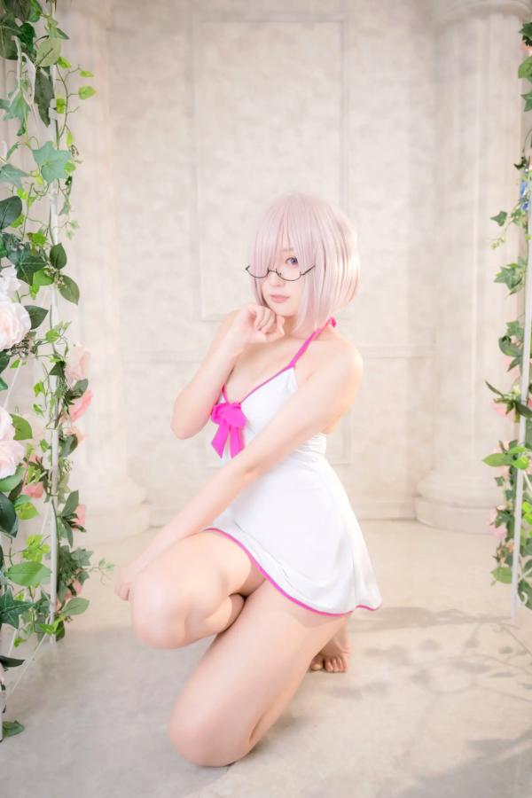    Yuki亭 - FGO玛修·基列莱特高还原Cosplay写真，私房萌系与战术泳装风格双重演绎，精致少女感十足 [140P]第23张图片