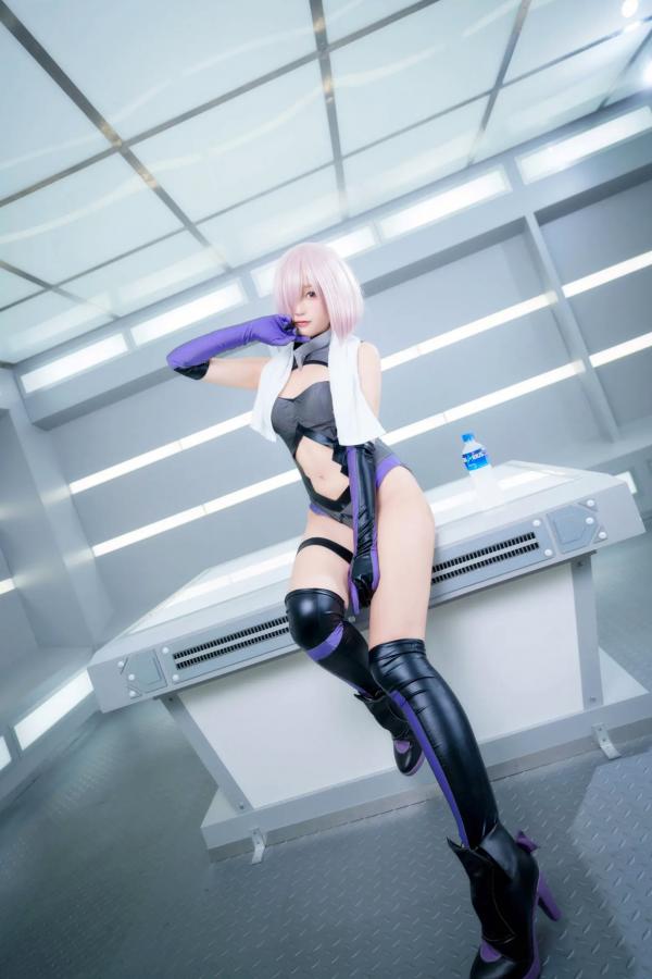    Yuki亭 - FGO玛修·基列莱特高还原Cosplay写真，私房萌系与战术泳装风格双重演绎，精致少女感十足 [140P]第75张图片