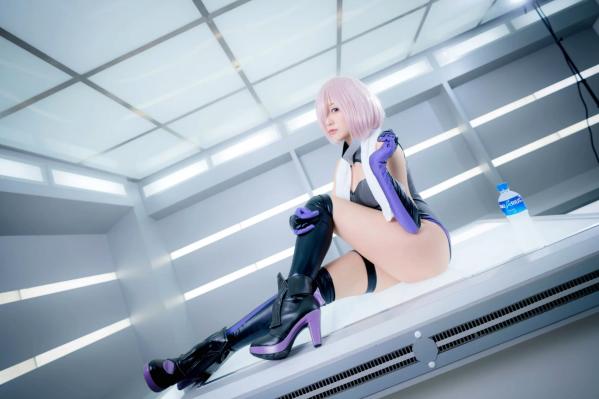    Yuki亭 - FGO玛修·基列莱特高还原Cosplay写真，私房萌系与战术泳装风格双重演绎，精致少女感十足 [140P]第78张图片