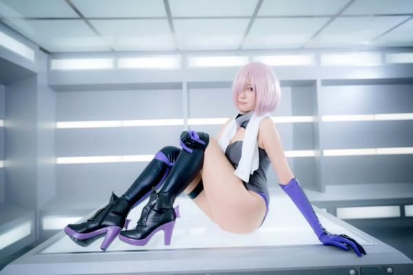    Yuki亭 - FGO玛修·基列莱特高还原Cosplay写真，私房萌系与战术泳装风格双重演绎，精致少女感十足 [140P]第82张图片