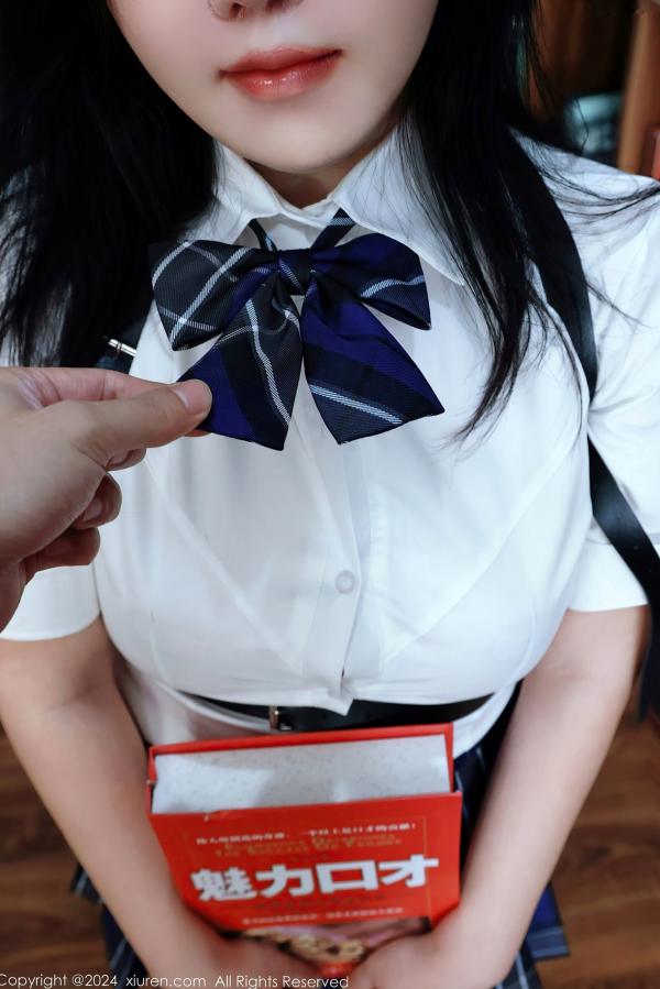    XiuRen秀人网Vol.8637-小薯条nienie-图书馆学妹制服诱惑-白衬衫格子裙黑丝大尺度私房-2024.05.31第36张图片