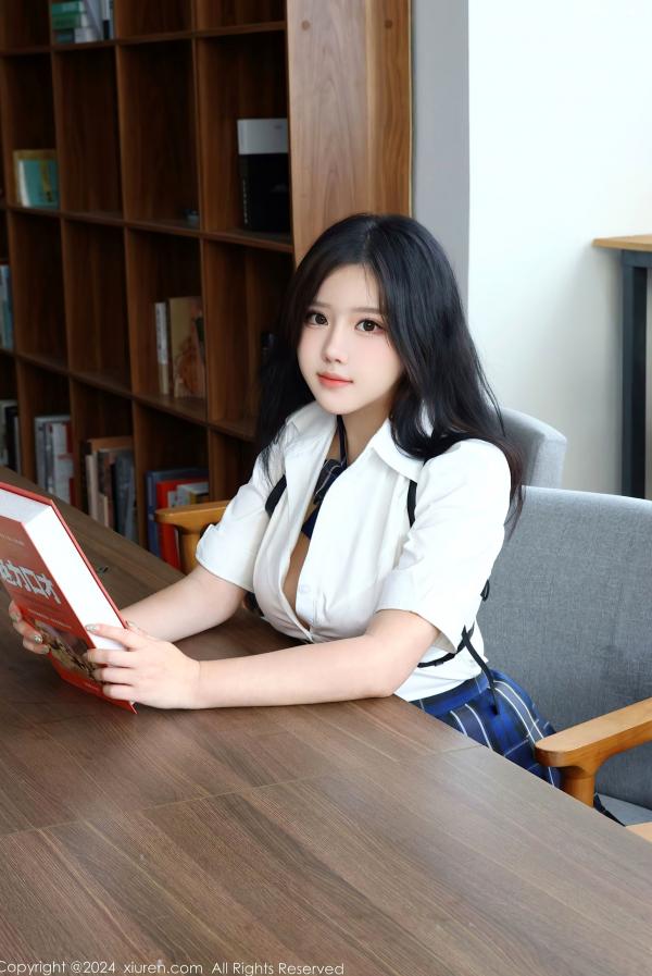    XiuRen秀人网Vol.8637-小薯条nienie-图书馆学妹制服诱惑-白衬衫格子裙黑丝大尺度私房-2024.05.31第39张图片