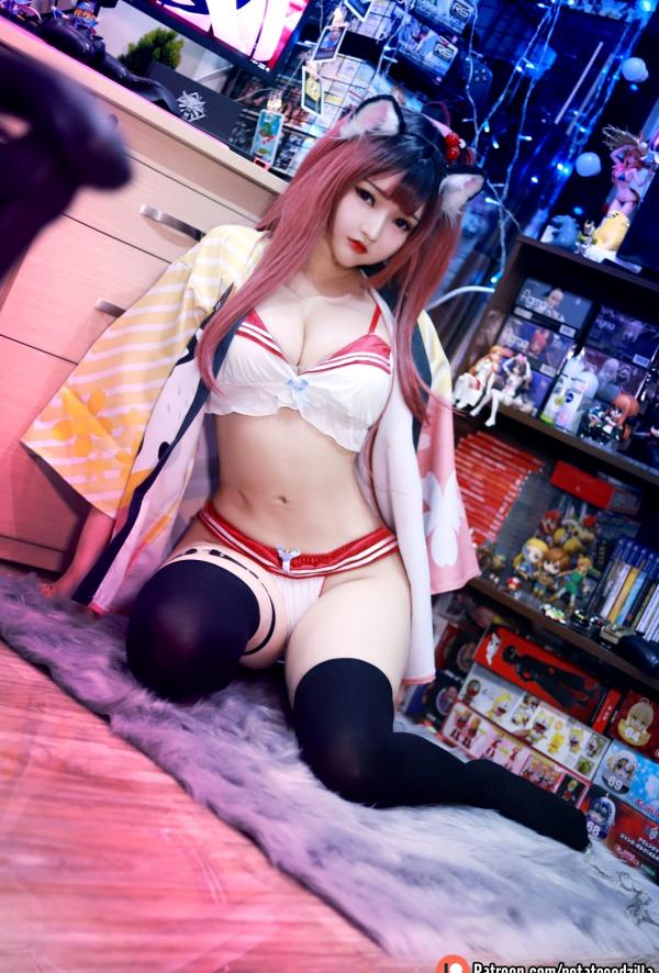    Potato-Godzilla-Weeb-Girl：宅系游戏少女空间，猫耳萌妹性感Cosplay室内私房写真第10张图片