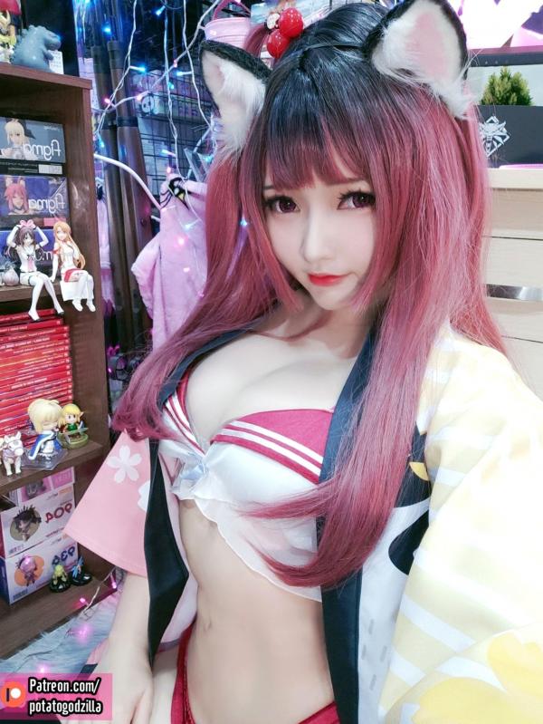    Potato-Godzilla-Weeb-Girl：宅系游戏少女空间，猫耳萌妹性感Cosplay室内私房写真第57张图片