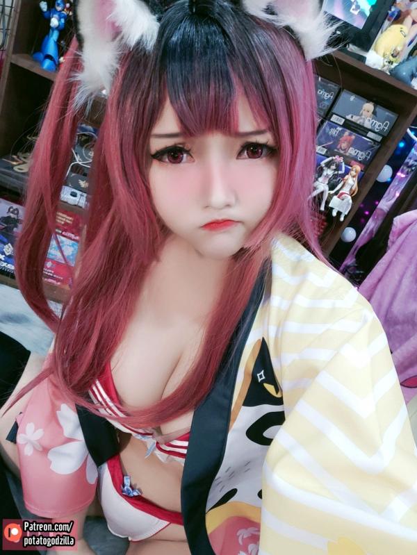    Potato-Godzilla-Weeb-Girl：宅系游戏少女空间，猫耳萌妹性感Cosplay室内私房写真第63张图片