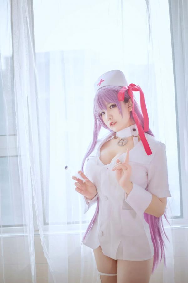    阿半今天很开心 - 护士制服Cosplay角色扮演，二次元紫发甜美纯欲风，极致诱惑私房套图第6张图片