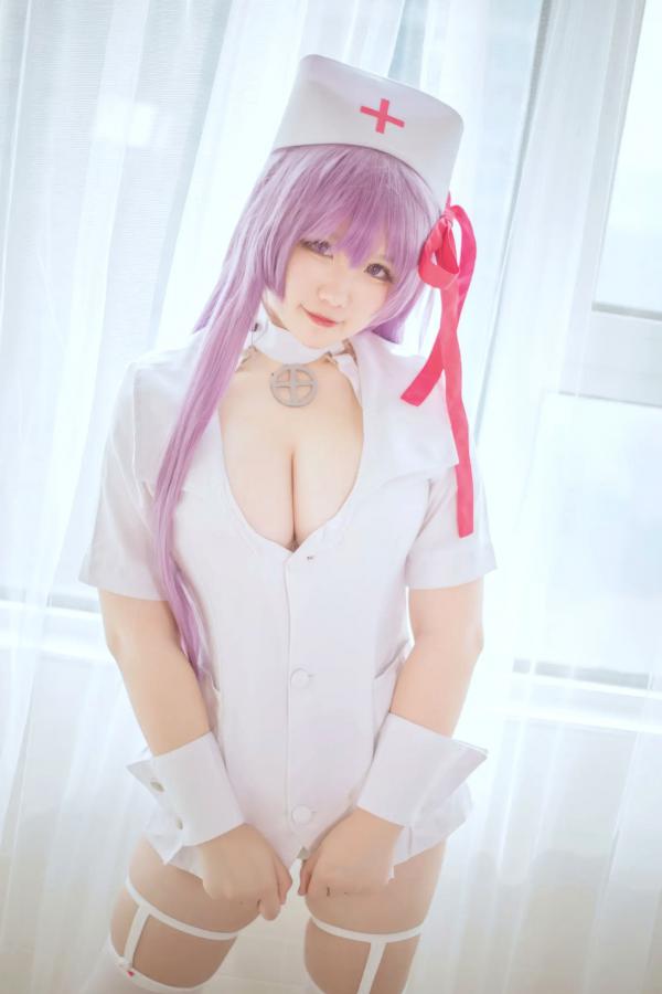    阿半今天很开心 - 护士制服Cosplay角色扮演，二次元紫发甜美纯欲风，极致诱惑私房套图第11张图片