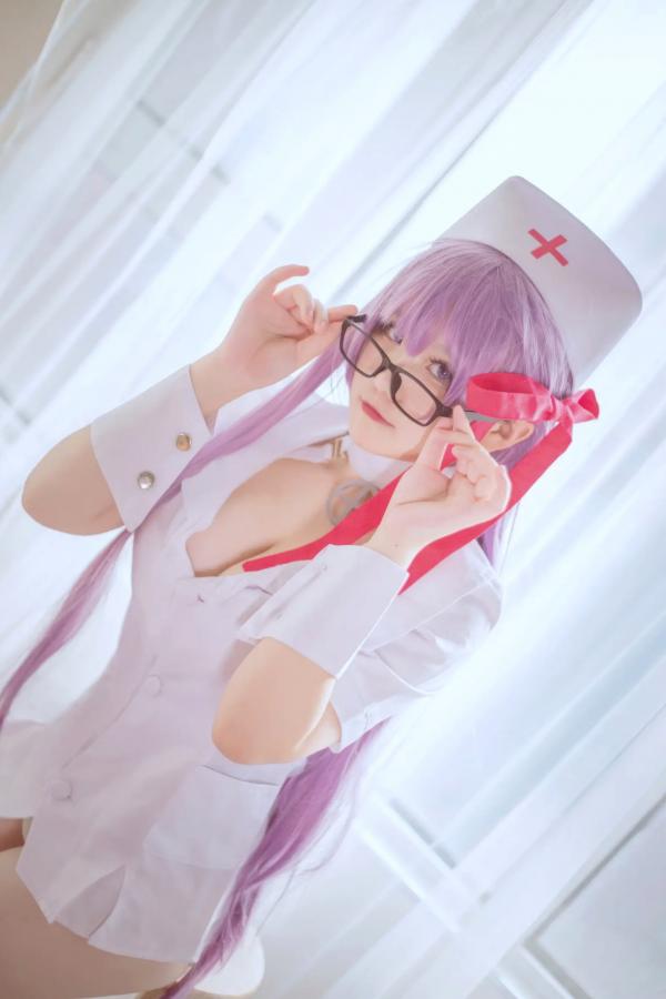    阿半今天很开心 - 护士制服Cosplay角色扮演，二次元紫发甜美纯欲风，极致诱惑私房套图第19张图片