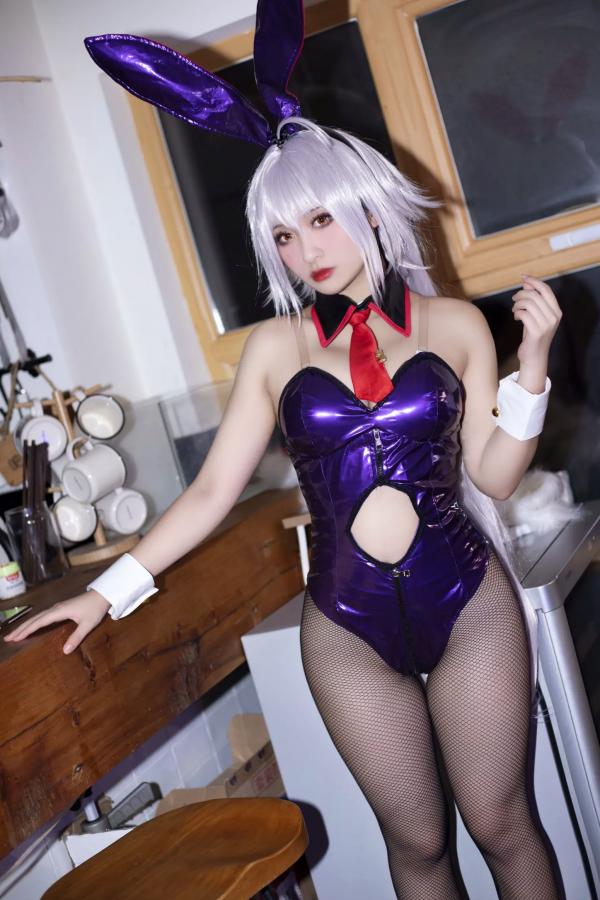    《洛璃LoLiSAMA - FGO黑贞德兔女郎cos，性感漆皮装扮搭配黑丝诱惑，极品傲娇女神私房写真 [42P]》第4张图片