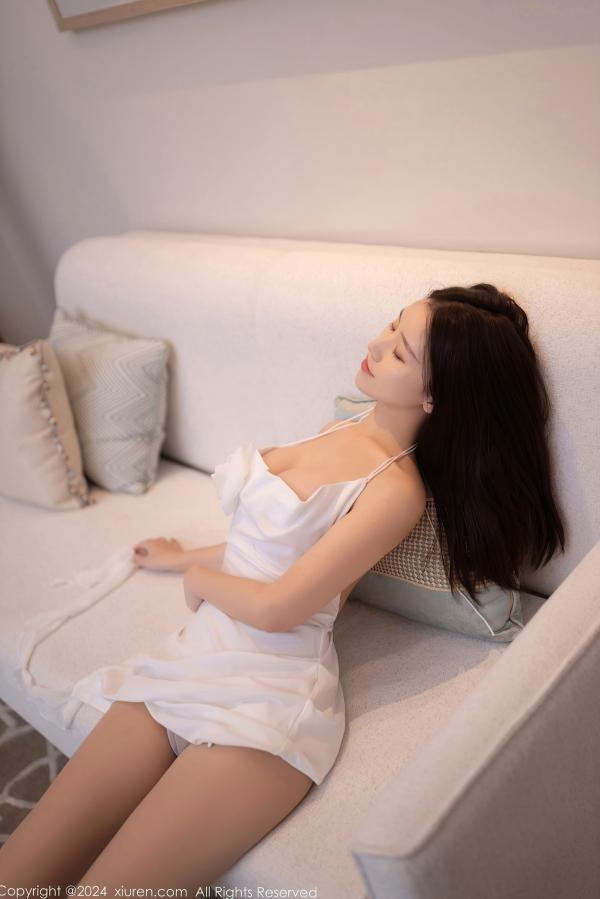    XiuRen秀人网-8616-杏子Yada-纯欲白色连衣短裙私房写真-性感大尺度女神高清套图第28张图片